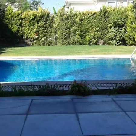Villa Cesme White Pool Villa Çeşme